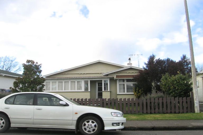 Photo of property in 412 Massey Street, Akina, Hastings, 4122