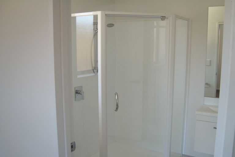 Photo of property in 28 Pyne Crescent, Pokeno, 2402