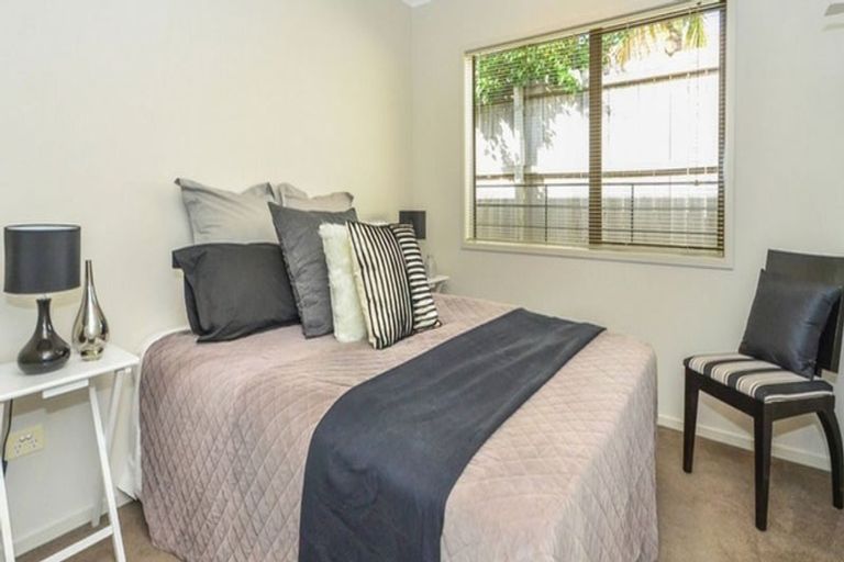 Photo of property in 24 Kauri Road, Pukekohe, 2120