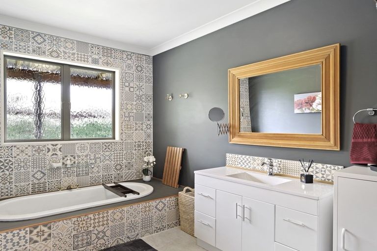 Photo of property in 2 River Oaks Drive, Tauriko, Tauranga, 3110