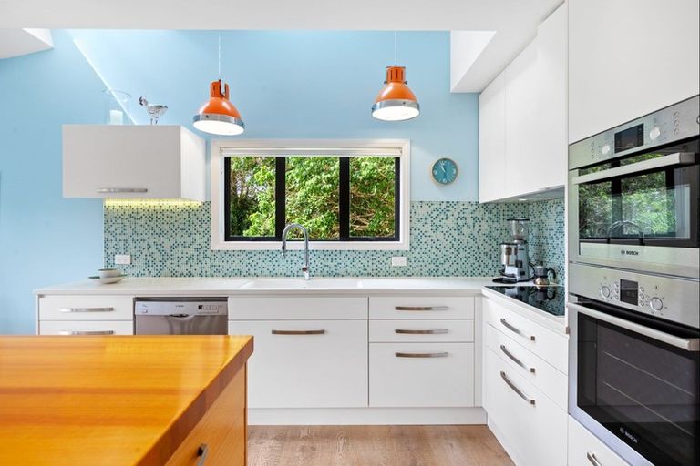 Photo of property in 35 Swann Beach Road, Stanmore Bay, Whangaparaoa, 0932