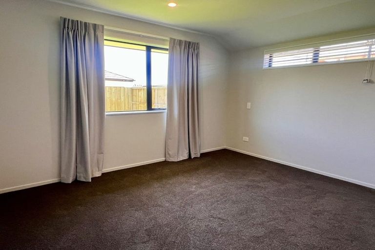 Photo of property in 4 Applegrove Crescent, Belfast, Christchurch, 8051