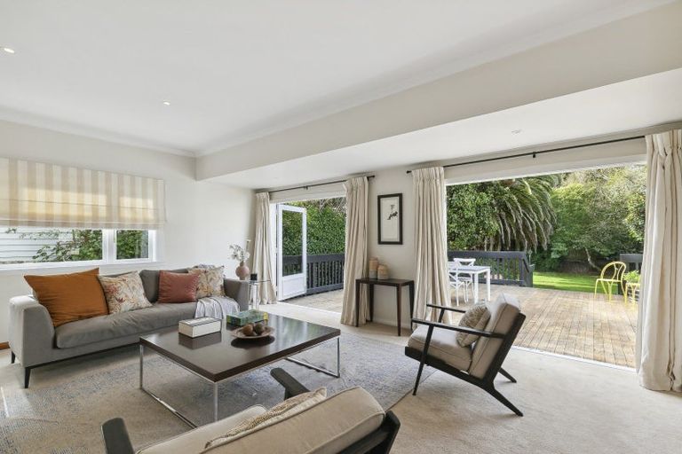 Photo of property in 21a Ngatoto Street, Khandallah, Wellington, 6035