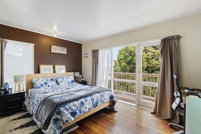 Photo of property in 118 Carlisle Road, Browns Bay, Auckland, 0632