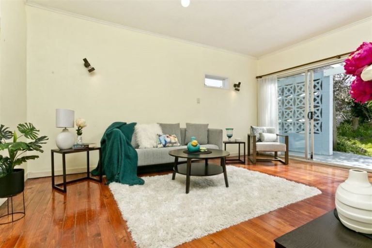 Photo of property in 1/40 Nile Road, Milford, Auckland, 0620