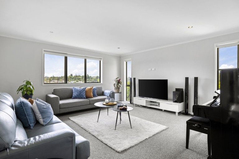 Photo of property in 18 Danny Place, Pyes Pa, Tauranga, 3112