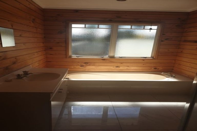 Photo of property in 5a Links Avenue, Mount Maunganui, 3116