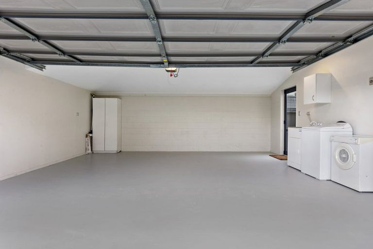 Photo of property in 500a Barbadoes Street, Edgeware, Christchurch, 8013