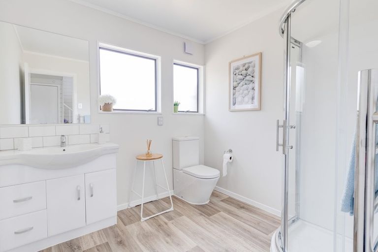 Photo of property in 1/13 Blanes Road, Weymouth, Auckland, 2103