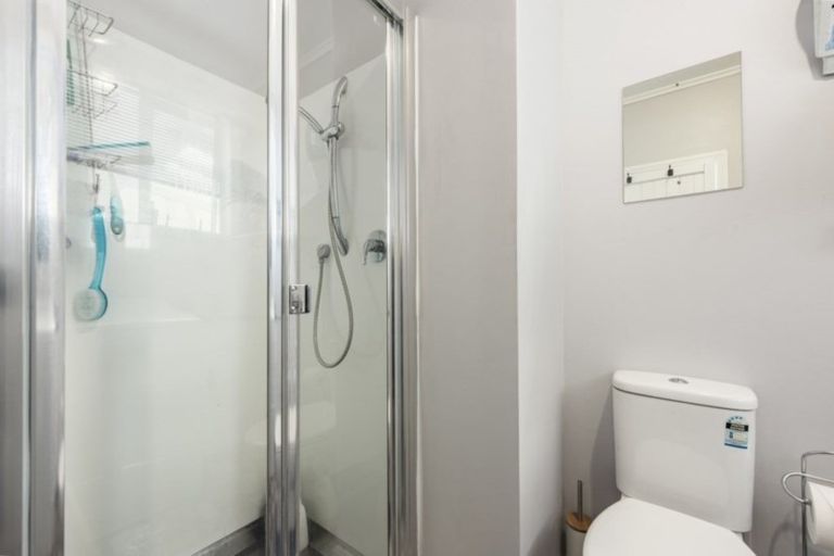 Photo of property in 1047 Fergusson Drive, Clouston Park, Upper Hutt, 5018