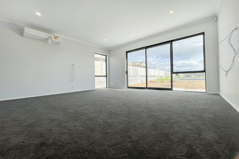 Photo of property in 48 Cambie Avenue, Red Beach, 0932