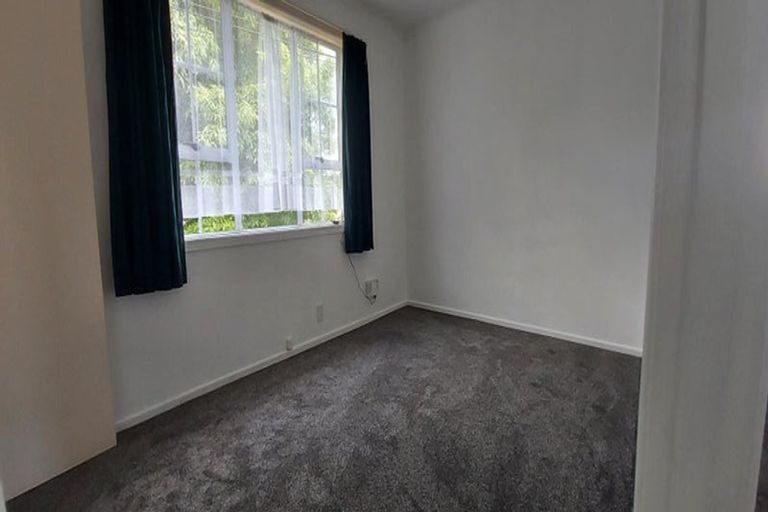 Photo of property in 129 Mcleod Road, Te Atatu South, Auckland, 0610