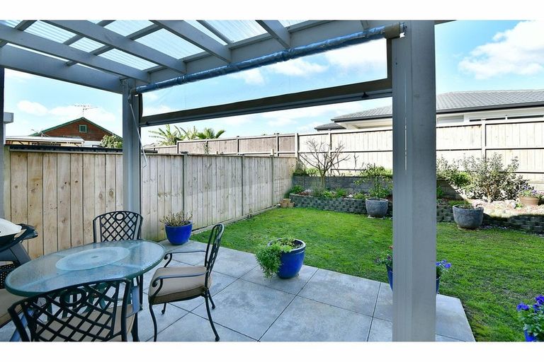 Photo of property in 5 Couldrey Crescent, Red Beach, 0932