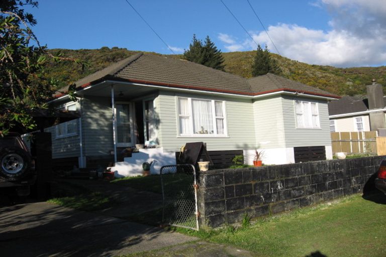 Photo of property in 19 Mckillop Street, Wainuiomata, Lower Hutt, 5014