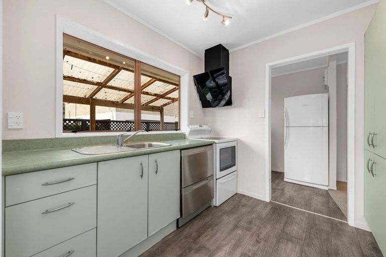 Photo of property in 1/9 Tina Place, Sunnyhills, Auckland, 2010