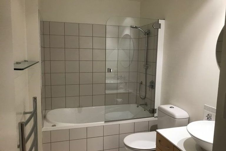 Photo of property in Latitude 41, 11/269 Wakefield Quay, Stepneyville, Nelson, 7010