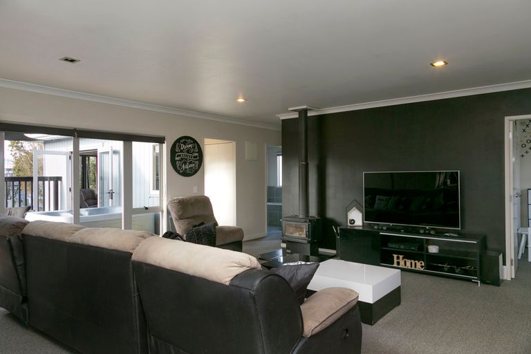 Photo of property in 2/194 Tamamutu Street, Taupo, 3330