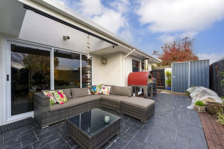 Photo of property in 23 Althorp Place, Avonhead, Christchurch, 8042