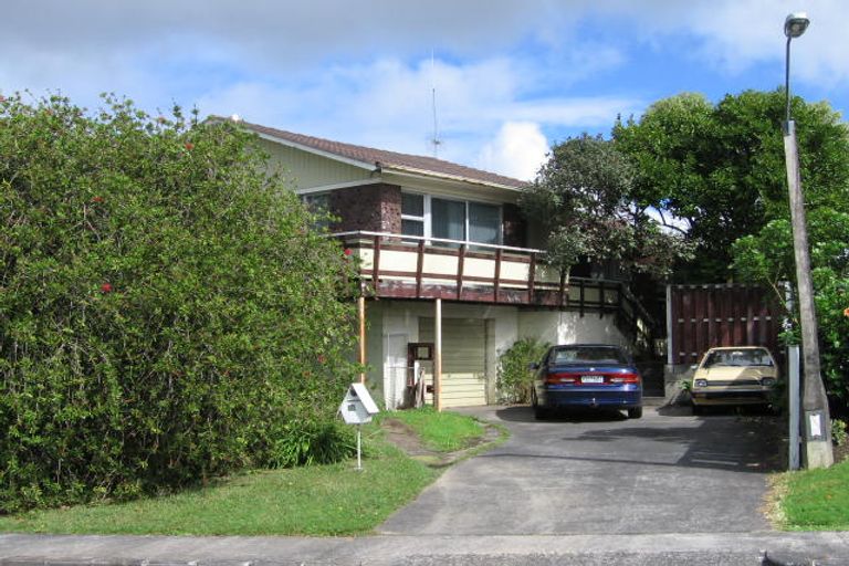 Photo of property in 38 Spence Road, Henderson, Auckland, 0612