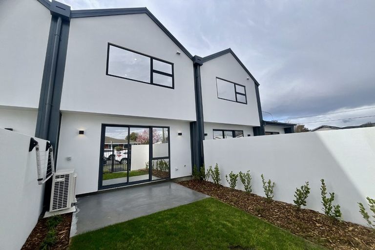 Photo of property in 2/2 Everard Street, Somerfield, Christchurch, 8024