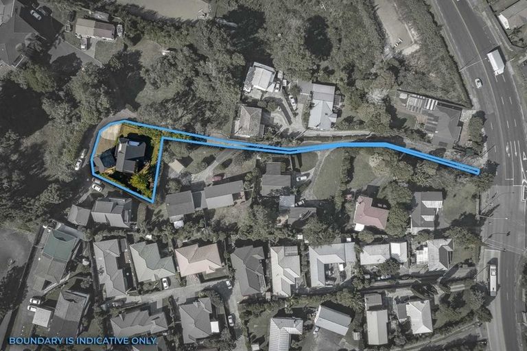 Photo of property in 131 Edmonton Road, Te Atatu South, Auckland, 0610