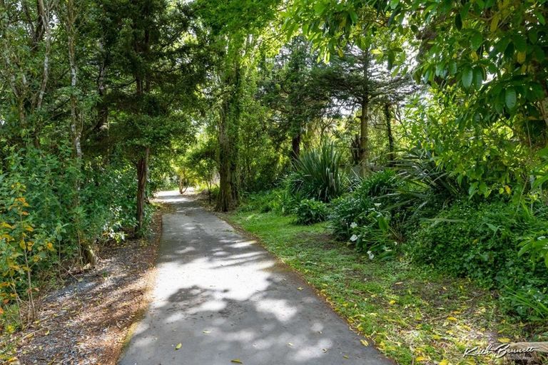 Photo of property in 16 Black Beech Street, Birchville, Upper Hutt, 5018