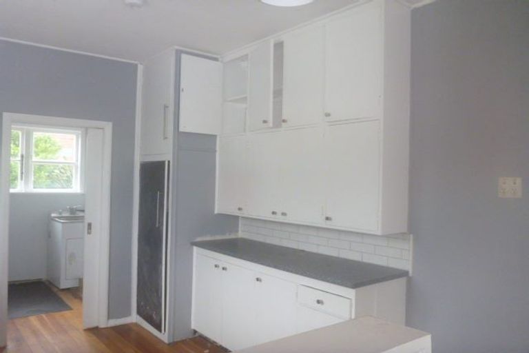 Photo of property in 12 Compton Crescent, Taita, Lower Hutt, 5011