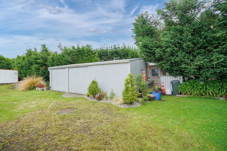 Photo of property in 98 Erskine Road, Otatara, Invercargill, 9879