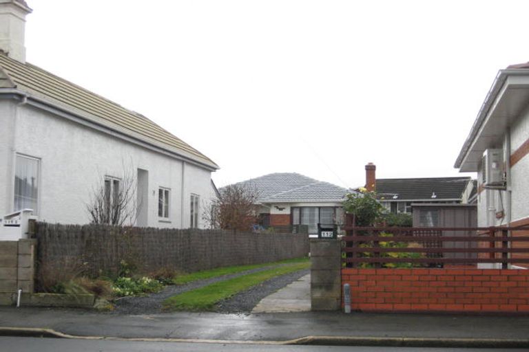 Photo of property in 112 Macandrew Road, South Dunedin, Dunedin, 9012