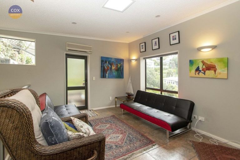 Photo of property in 43 Coote Road, Bluff Hill, Napier, 4110