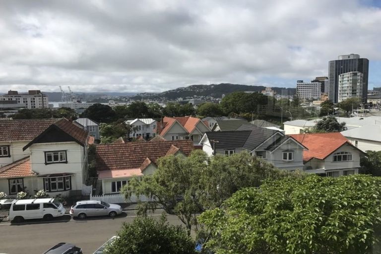 Photo of property in 19 Burnell Avenue, Thorndon, Wellington, 6011