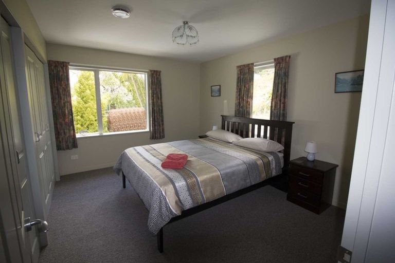 Photo of property in 46 Cathedral Drive, Manapouri, 9679