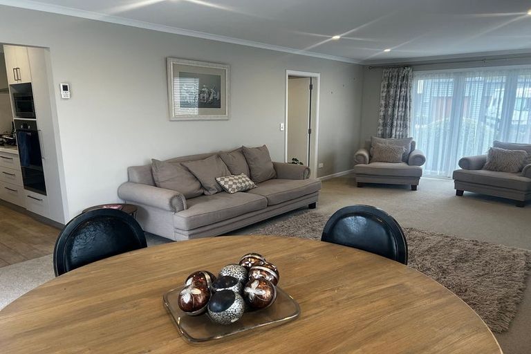 Photo of property in 5 Tucker Close, Leamington, Cambridge, 3432