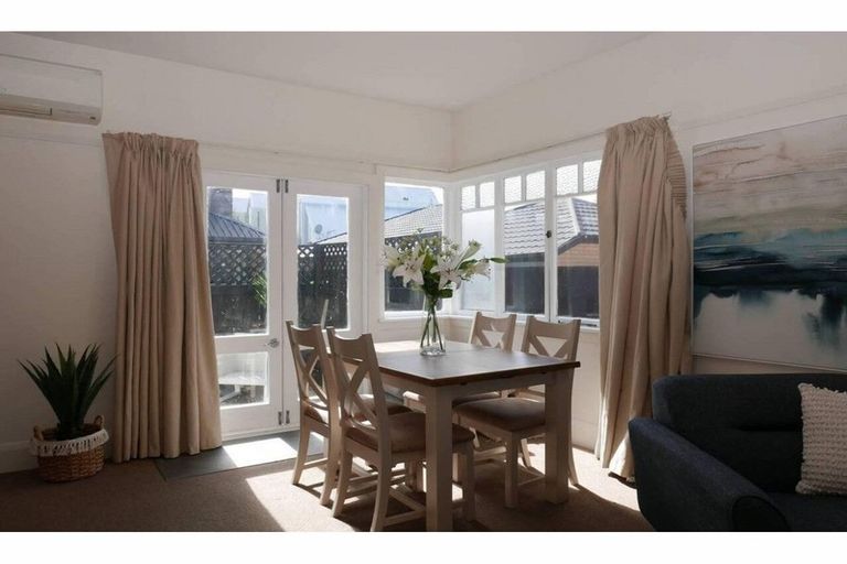 Photo of property in 8 Freyberg Avenue, Riccarton, Christchurch, 8011