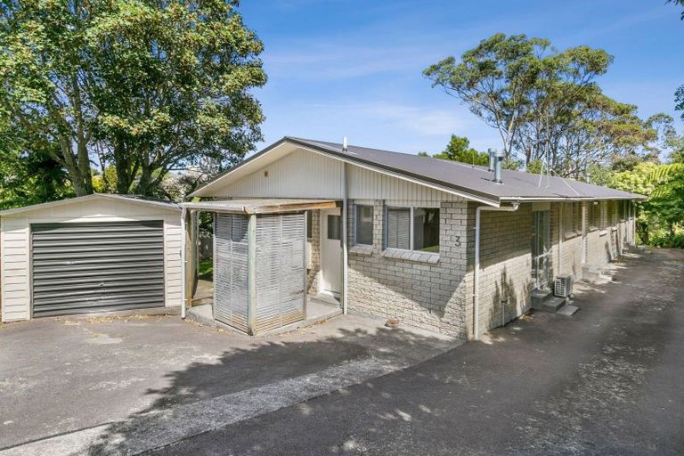 Photo of property in 8a Hood Place, Spotswood, New Plymouth, 4310