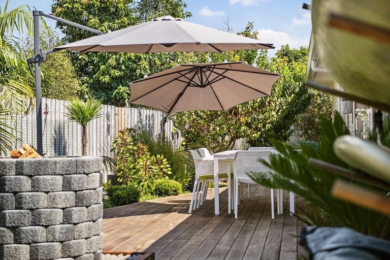 Photo of property in 30 Charlotte Drive, Omokoroa, 3114