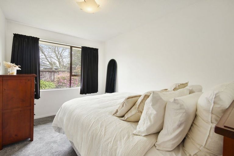 Photo of property in 2/21 Dunedin Street, Redwood, Christchurch, 8051