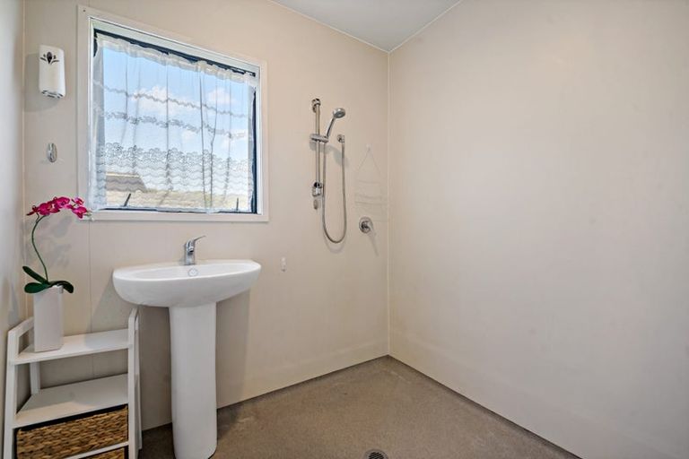 Photo of property in 1333a Tuakau Bridge-port Waikato Road, Port Waikato, 2693