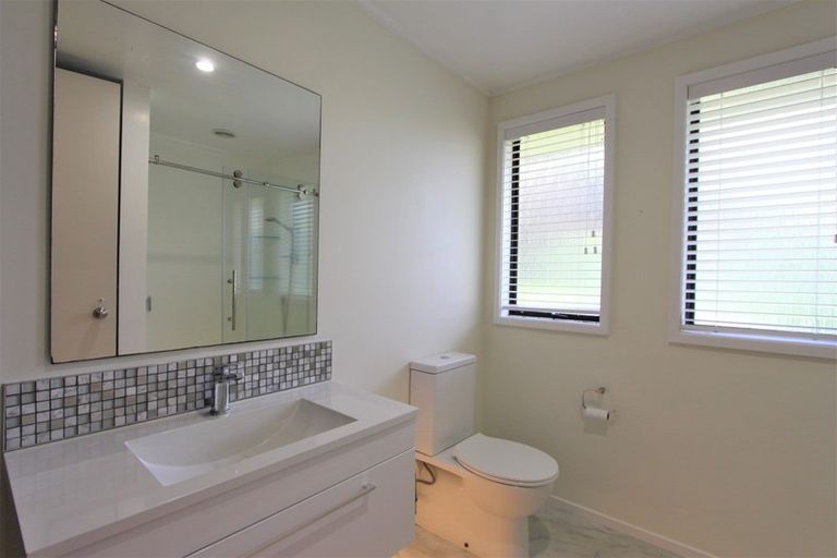 Photo of property in 73c Robinson Avenue, Holdens Bay, Rotorua, 3010