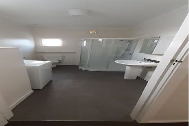 Photo of property in 121 Owen Street, Newtown, Wellington, 6021