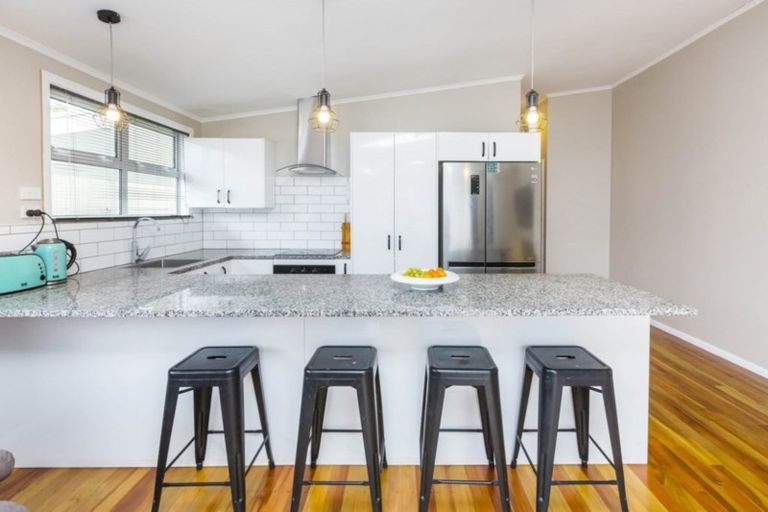 Photo of property in 1/71 Hikurangi Street, Trentham, Upper Hutt, 5018