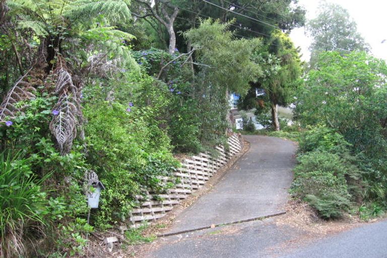 Photo of property in 27 Valley Road, Titirangi, Auckland, 0604