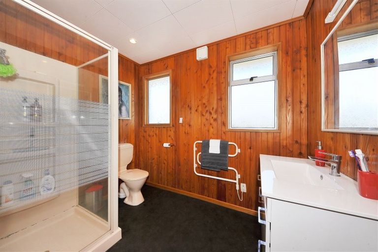 Photo of property in 32 Ashwood Street, Parklands, Christchurch, 8083