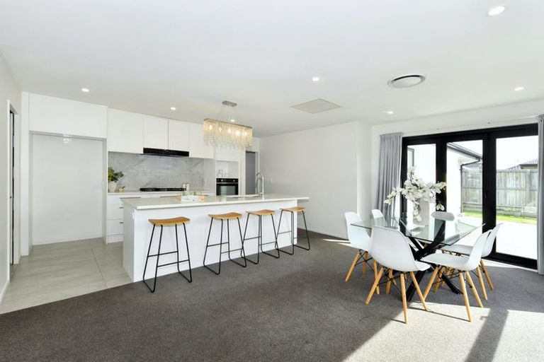 Photo of property in 14 Forge Close, Halswell, Christchurch, 8025