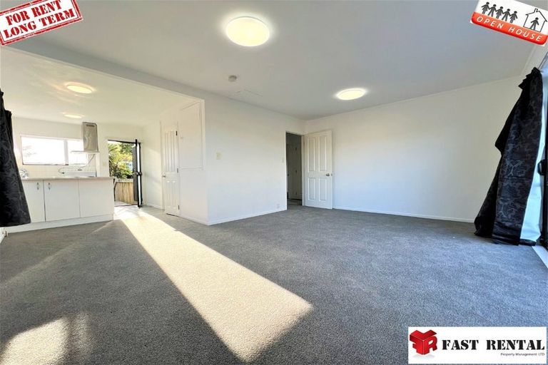 Photo of property in 2/186 Stapleford Crescent, Browns Bay, Auckland, 0630