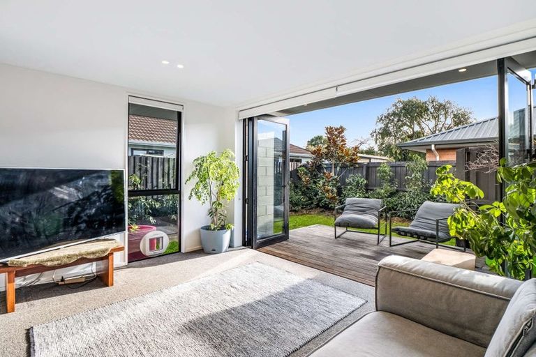 Photo of property in 7/11 Hinemoa Street, Spreydon, Christchurch, 8024