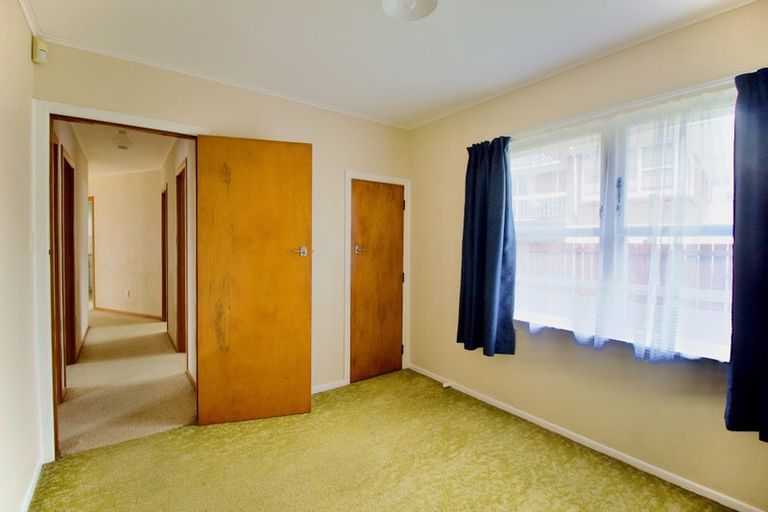 Photo of property in 14 Waterlea Avenue, Mangere Bridge, Auckland, 2022