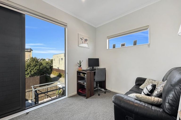 Photo of property in 21 Wallace Road, Hobsonville, Auckland, 0616