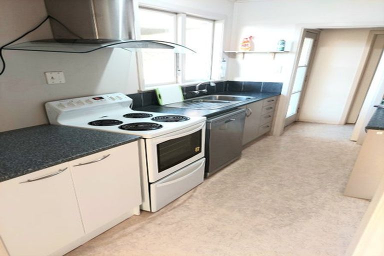 Photo of property in 32 Basley Road, Owhata, Rotorua, 3010