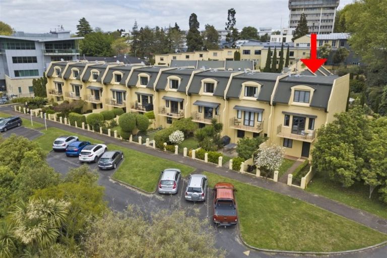 Photo of property in Waterford Estate, 1/102 Grantham Street, Hamilton Central, Hamilton, 3204